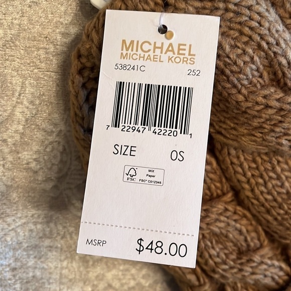 Brand New Michael Kors Cable Knit Cuffed Winter Hat Camel Beanie Gold Tone Logo - Picture 9 of 10